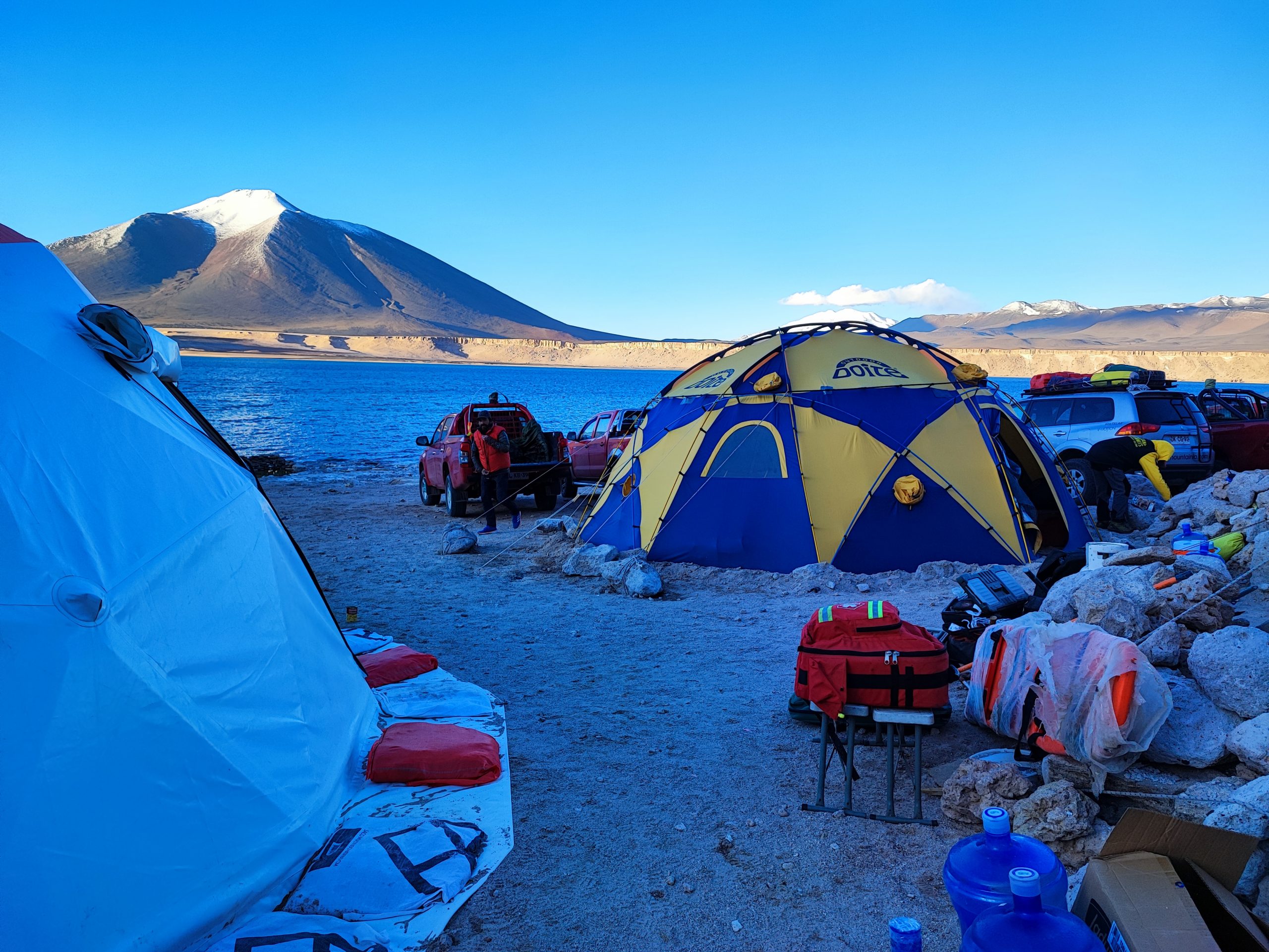 ojos del salado base camp